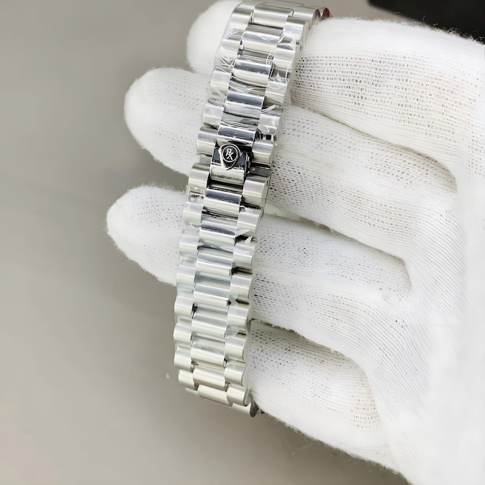 Silver Edition Classic Men Watch